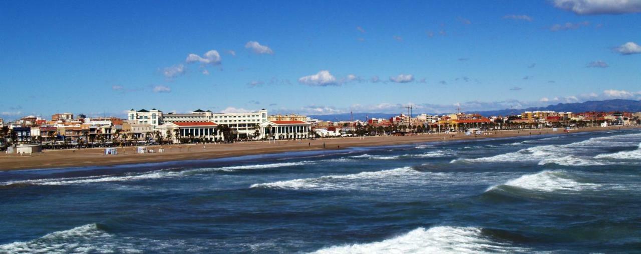 Arrendamiento De Temporada En Ruzafa Lägenhet Valencia Exteriör bild